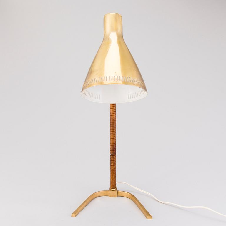 PAAVO TYNELL, bordslampa, modell 9224, Idman, 1900-talets mitt.