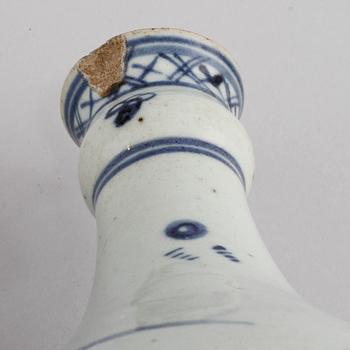 VAS samt LOCKBOJAN, porslin, Kina, 1800-tal.