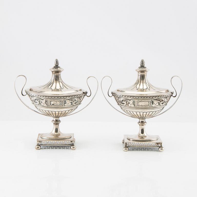 Samuel Pettersson sugar bowls, a pair of Gustavian style silver, Linköping 1938.