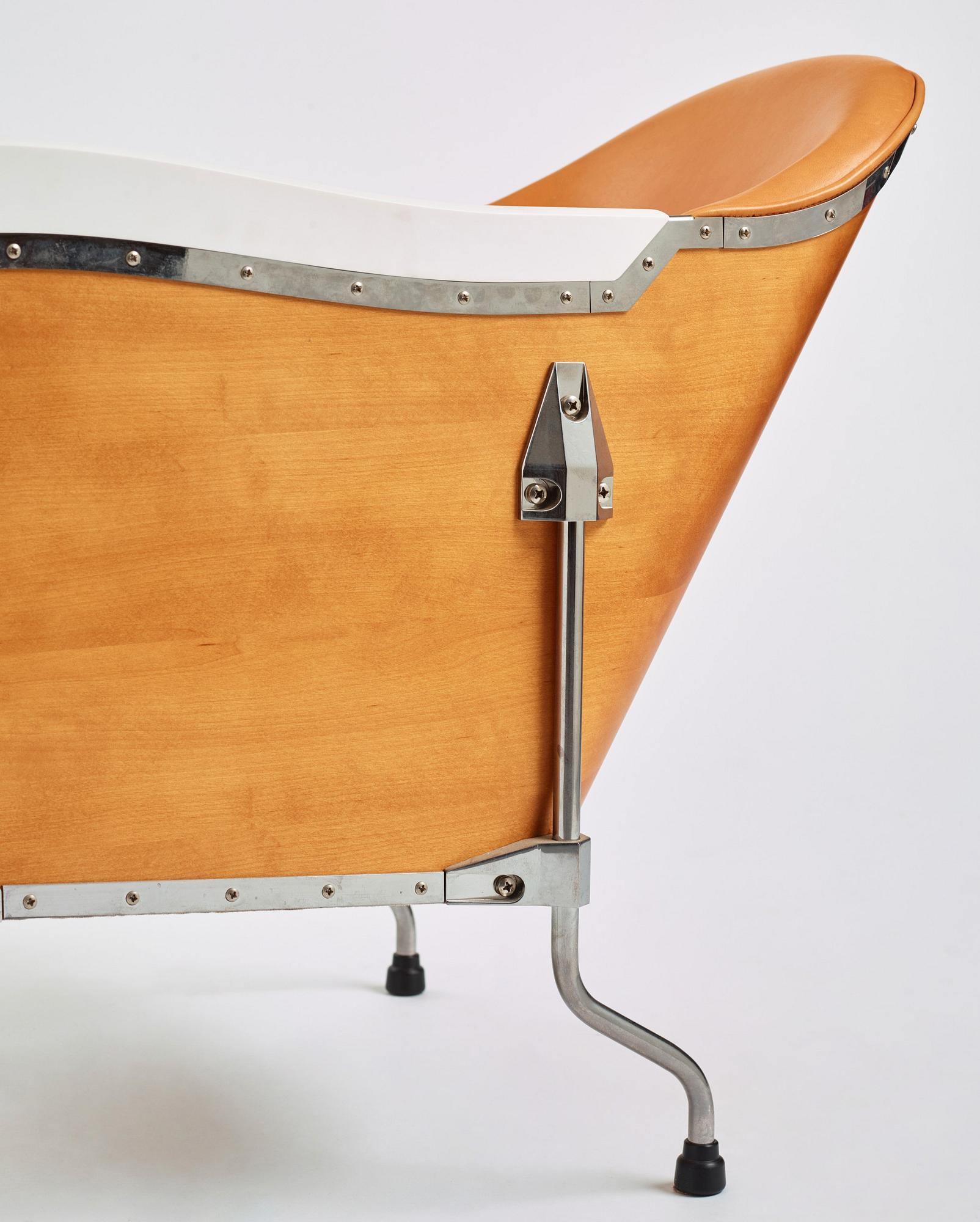 Mats Theselius, a "Birdland" easy chair, ed. 32/360, Källemo, Värnamo post 2009.