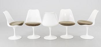 EERO SAARINEN, FIVE CHAIRS , "Tulip", Knoll International, USA.