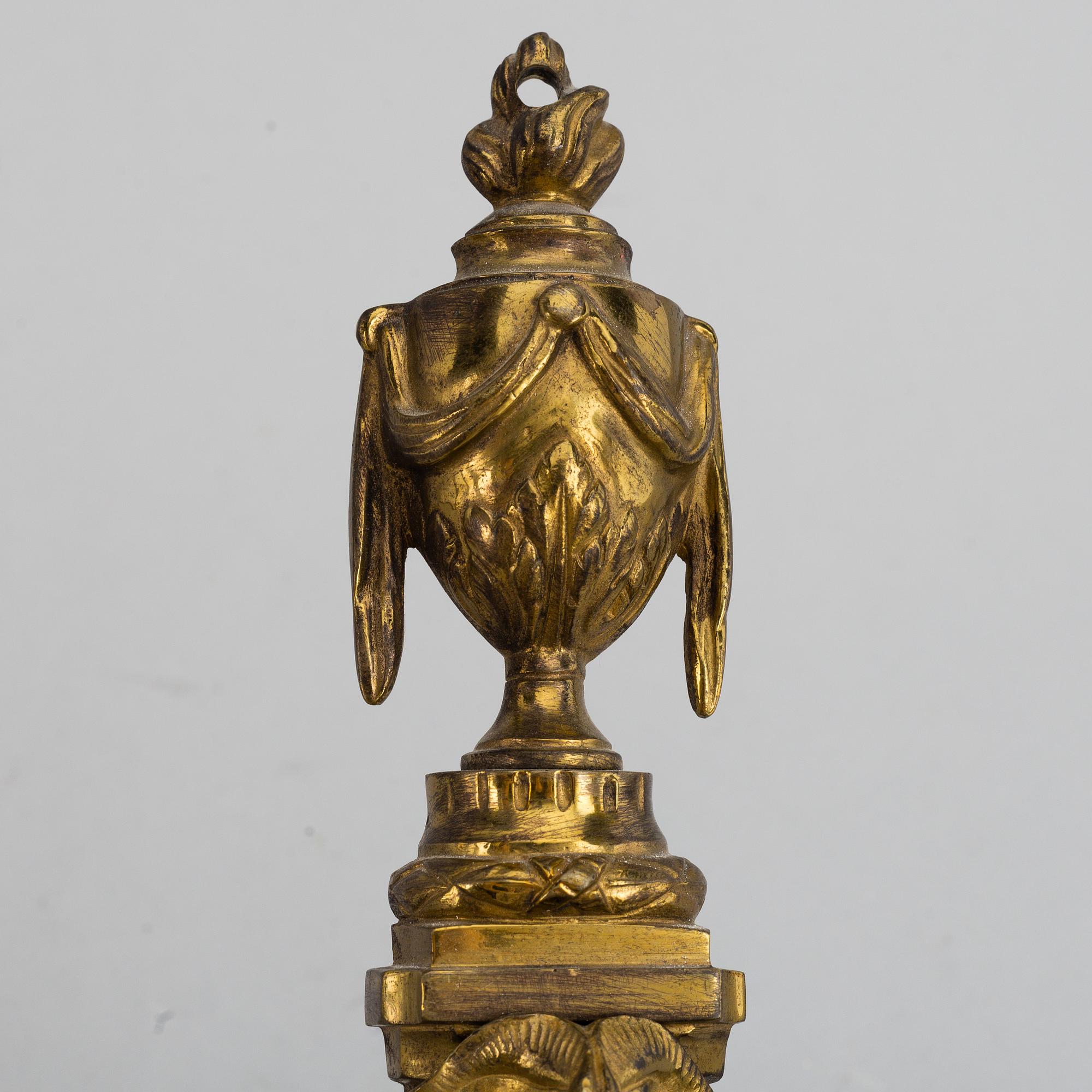 APPLIQUER, för två ljus, ett par, mässing, Louis XVI-stil 1900-tal.