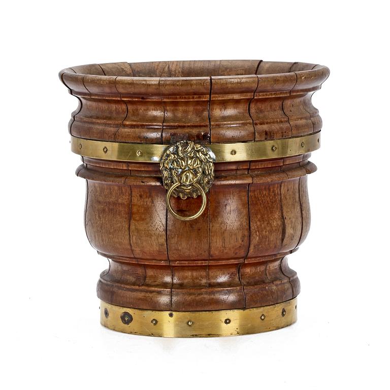 VINKYLARE, trä, trol Holland, 1800/1900-tal.