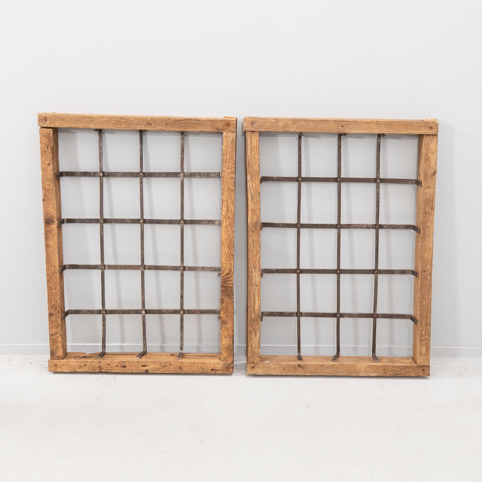 Fence sections 2 pcs and window grilles 2 pcs early 20th century.