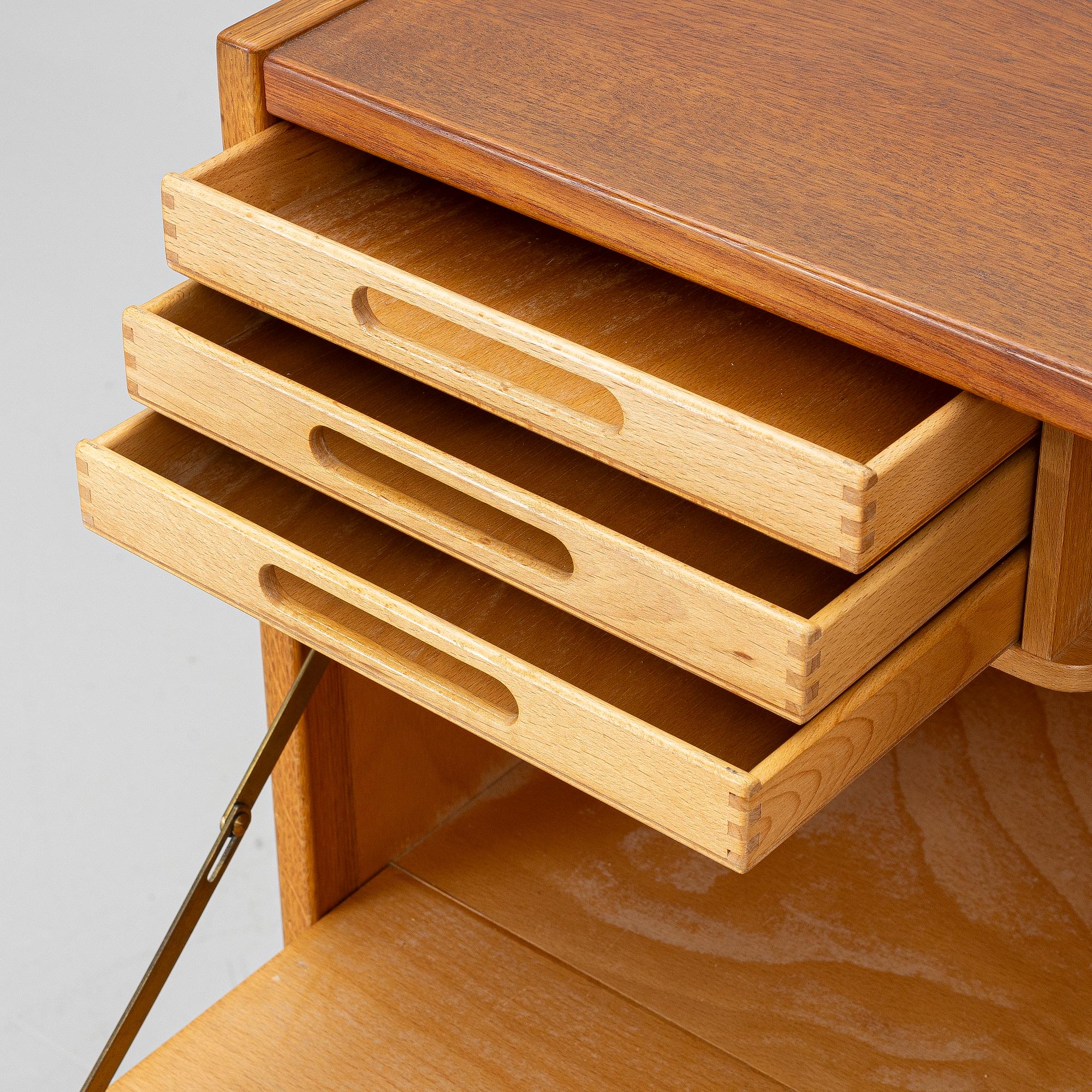Sideboard, Hugo Troeds, Bra Bohag, Bjärnum, 1900-talets mitt.