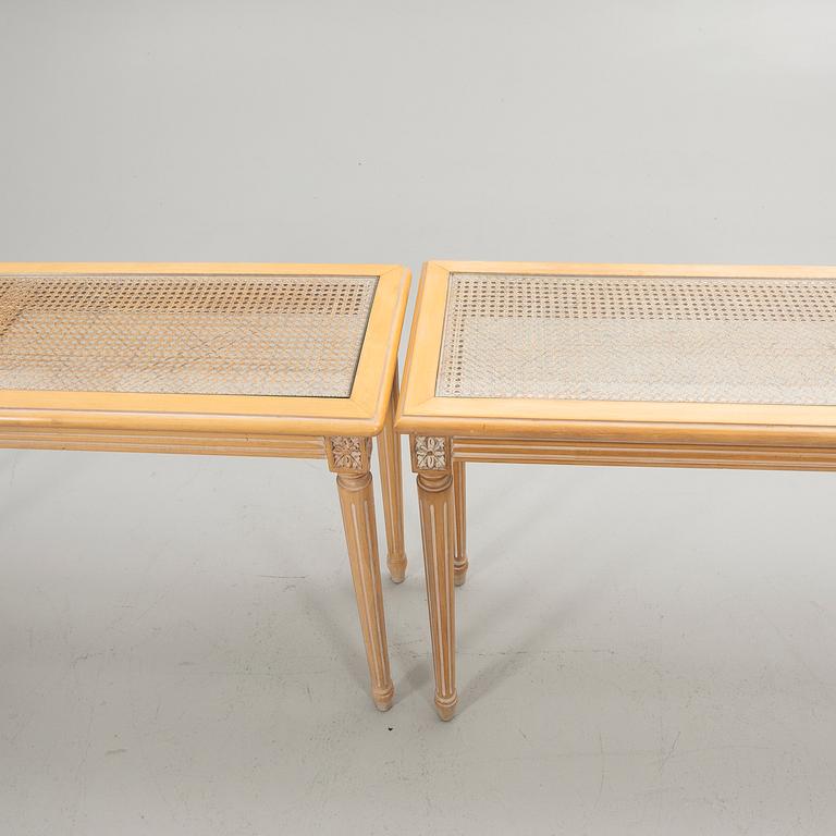 Sideboard, ett par, gustaviansk stil, 1900-talets andra hälft.