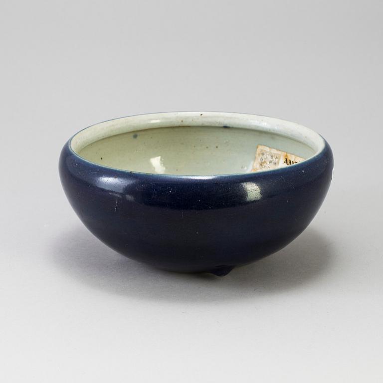 A blue censor, Qing dynasty, 18th century.