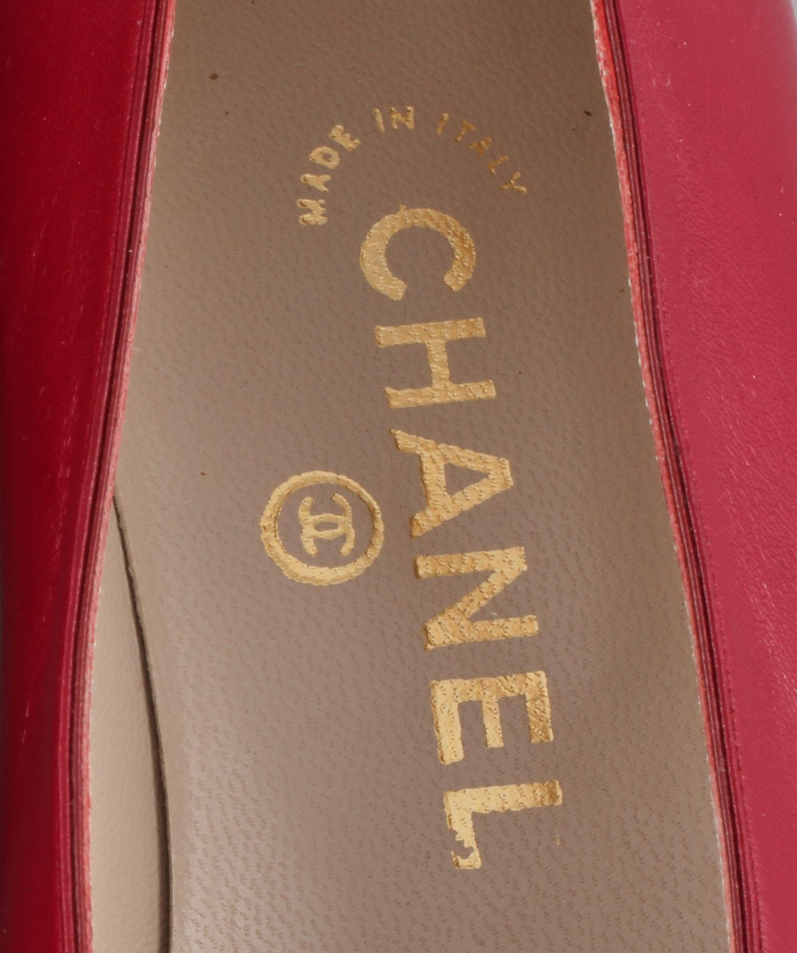 SKOR, Chanel.