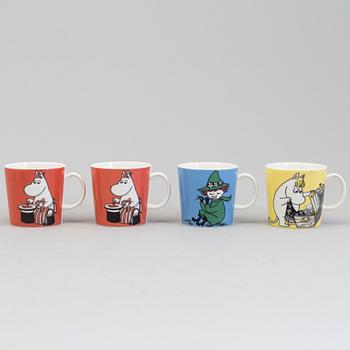 MUMINMUGGAR 4 st och SKÅL, porslin, "Moomin Characters", Arabia.