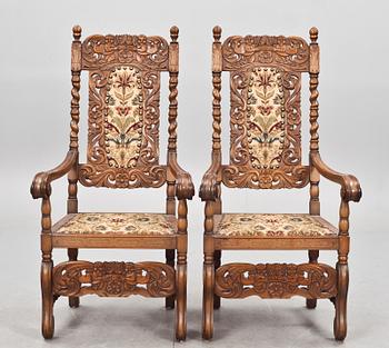 KARMSTOLAR, ett par, barockstil. 1900-tal.