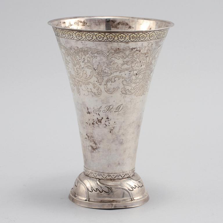 BÄGARE, silver, Bengt Collin, Uppsala 1744. Vikt ca 340 g.