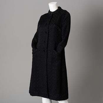 A ladies silk coat, Märthaskolan, Stockholm.