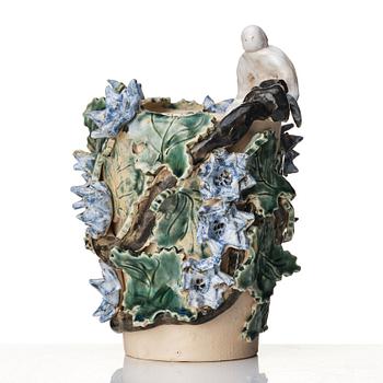 Dan Henriksson, ”Safety not guarenteed 1”, a unique sculpture, his own studio Hammarö Keramik, Sweden 2015.