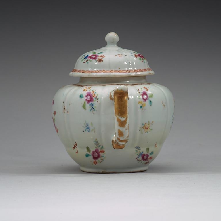 A famille rose tea pot with cover, Qing dynasty, Qianlong (1736-95).