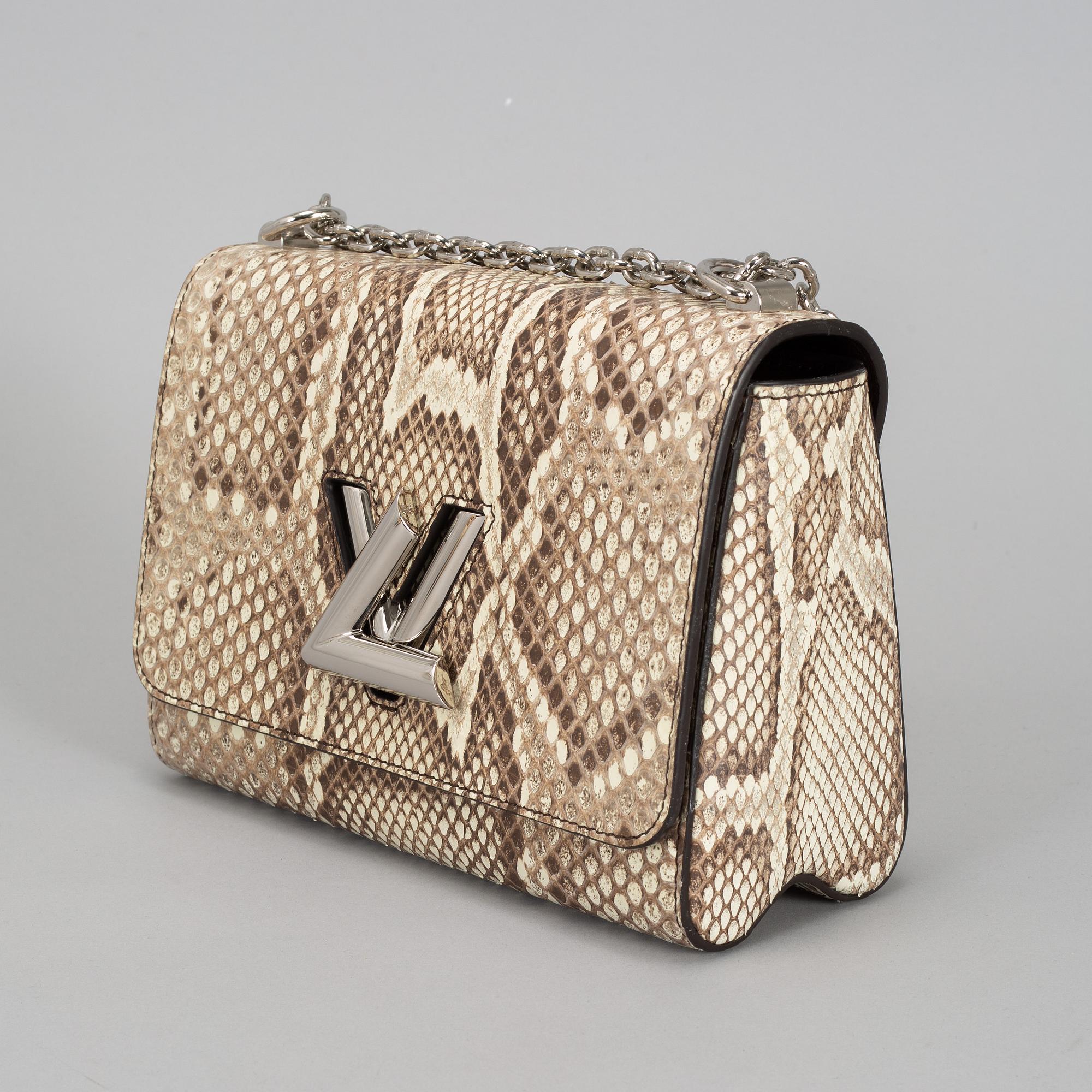 LOUIS VUITTON, "Twist MM shoulder bag" 2015.