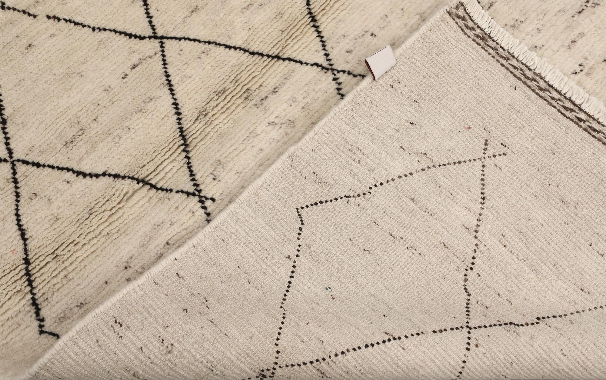 A Moroccan rug, approx. 174 x 112 cm.