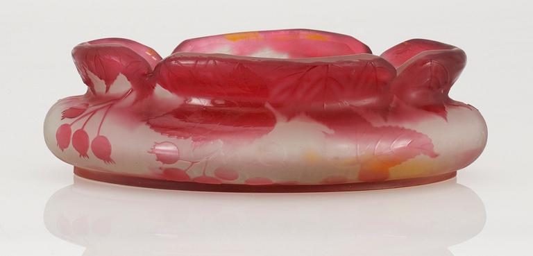 An art nouveau  Emile Gallé cameo glass bowl, Nancy, France.