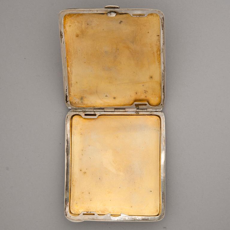 CIGARETTETUI, emaljmålning, nysilver, 1900-talets första kvartal.