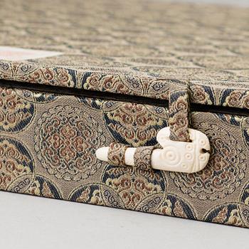 Book with 13 woodcuts in colours, after paintings by Qi Baishi, 'Kexi Wusheng', 1957.