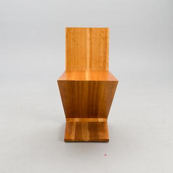 GERRIT RIETVELD, Z-TUOLI, 280 Zig Zag. Cassina, 1900-luvun loppupuoli. Suunniteltu 1934.