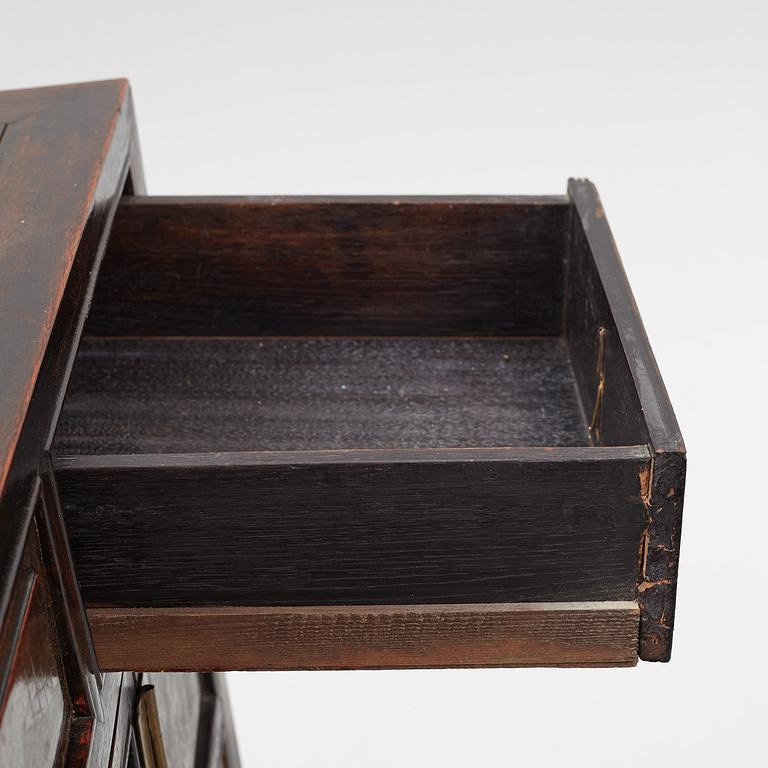 A cabinet, China, late Qing dynasty 19th and Europe, 19th/20th century.