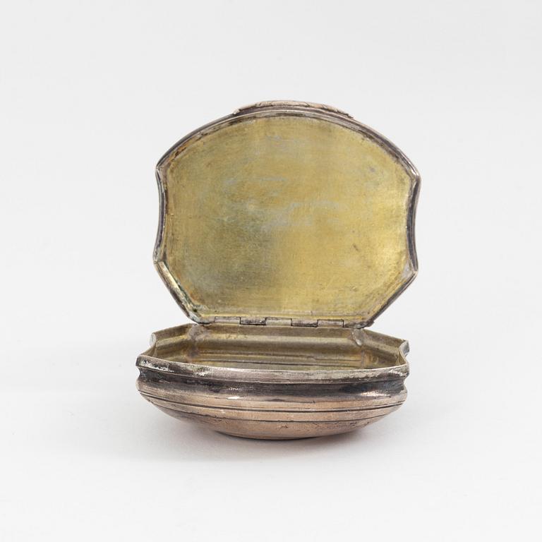 An 18th century silver rococo snuff box, unidentified makers mark. Possibly Denmark.