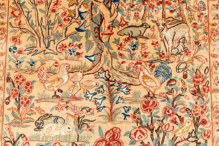Matta, old Teheran part silk, ca 216 x 136 cm.