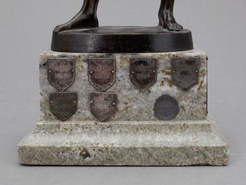 OKÄND KONSTNÄR, skulptur, brons. Gjutarmärkt Herman Bergmans gjuteri. 1900-talets första hälft.