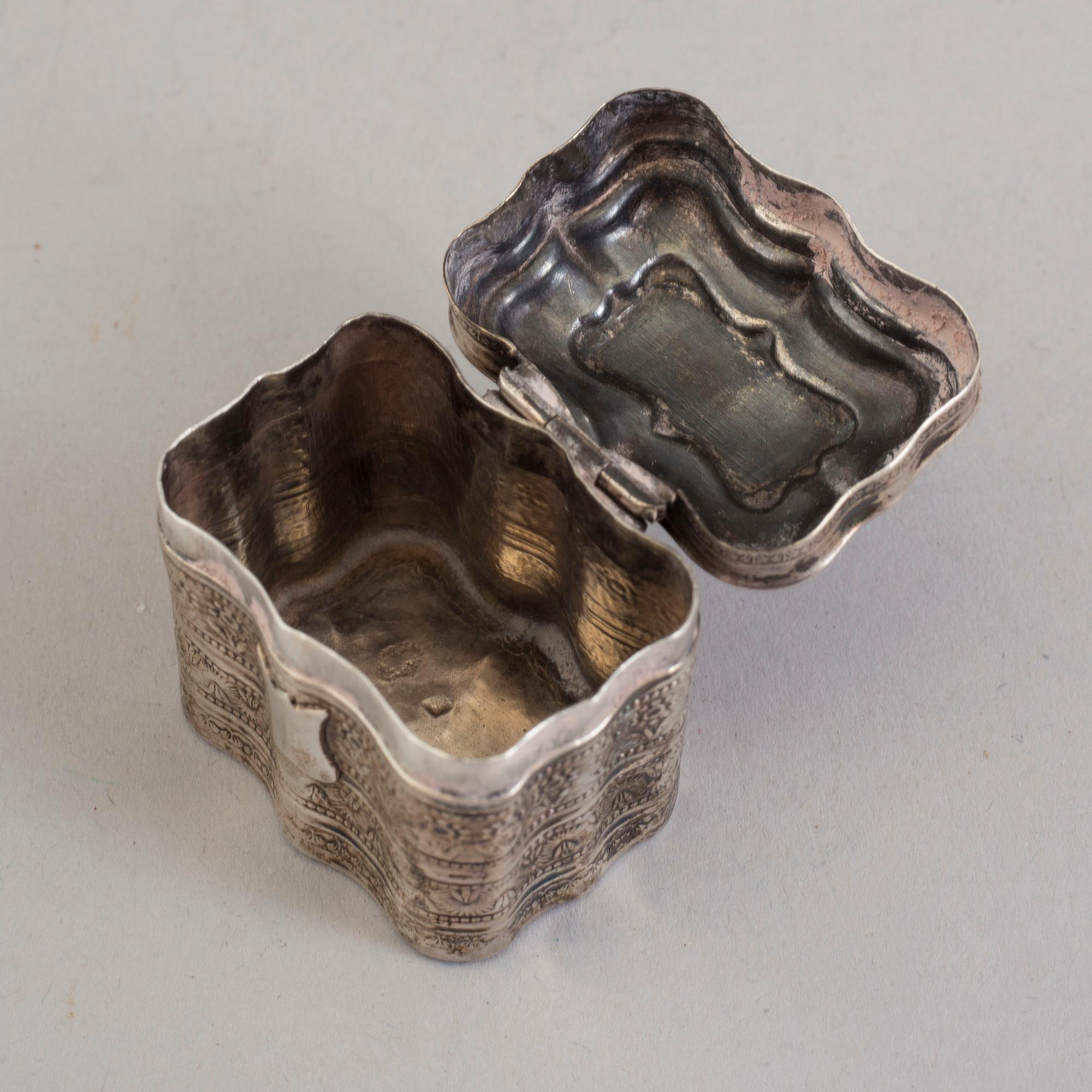 STRÖARE, GRÄDDKANNA, DOSA, silver, 1800-tal och 1900-tal.