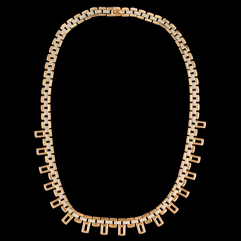 COLLIER, 18 k tvåfärgat guld. Vikt ca 38 g.