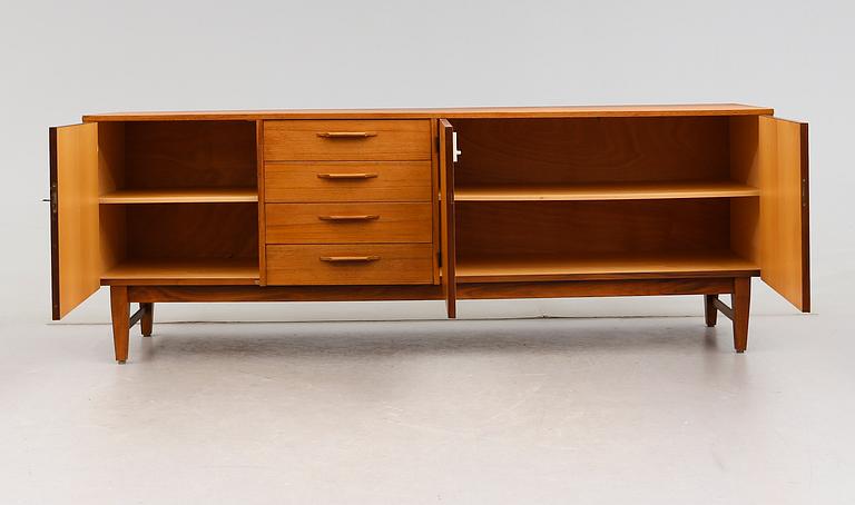 SIDEBOARD, 1900-talets andra hälft.