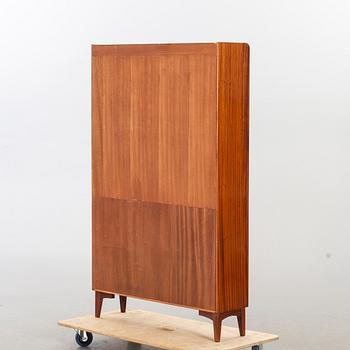 A mid 20th century book shelf.