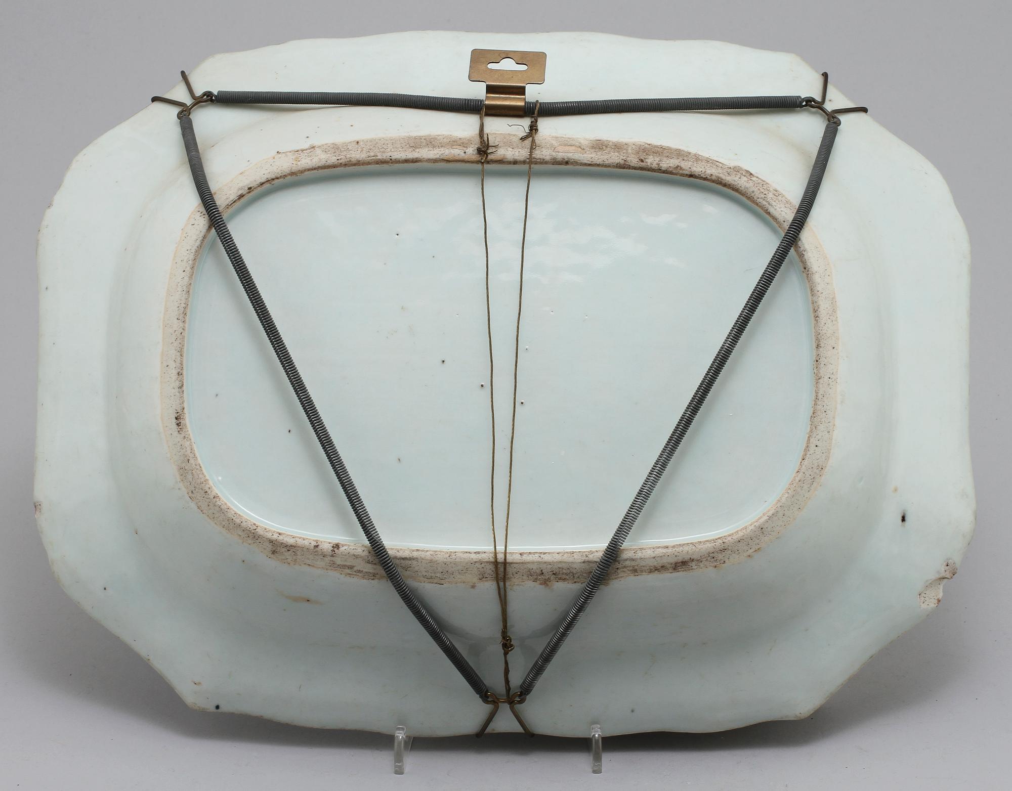 TERRINFAT, porslin, Kina, 1700-tal.