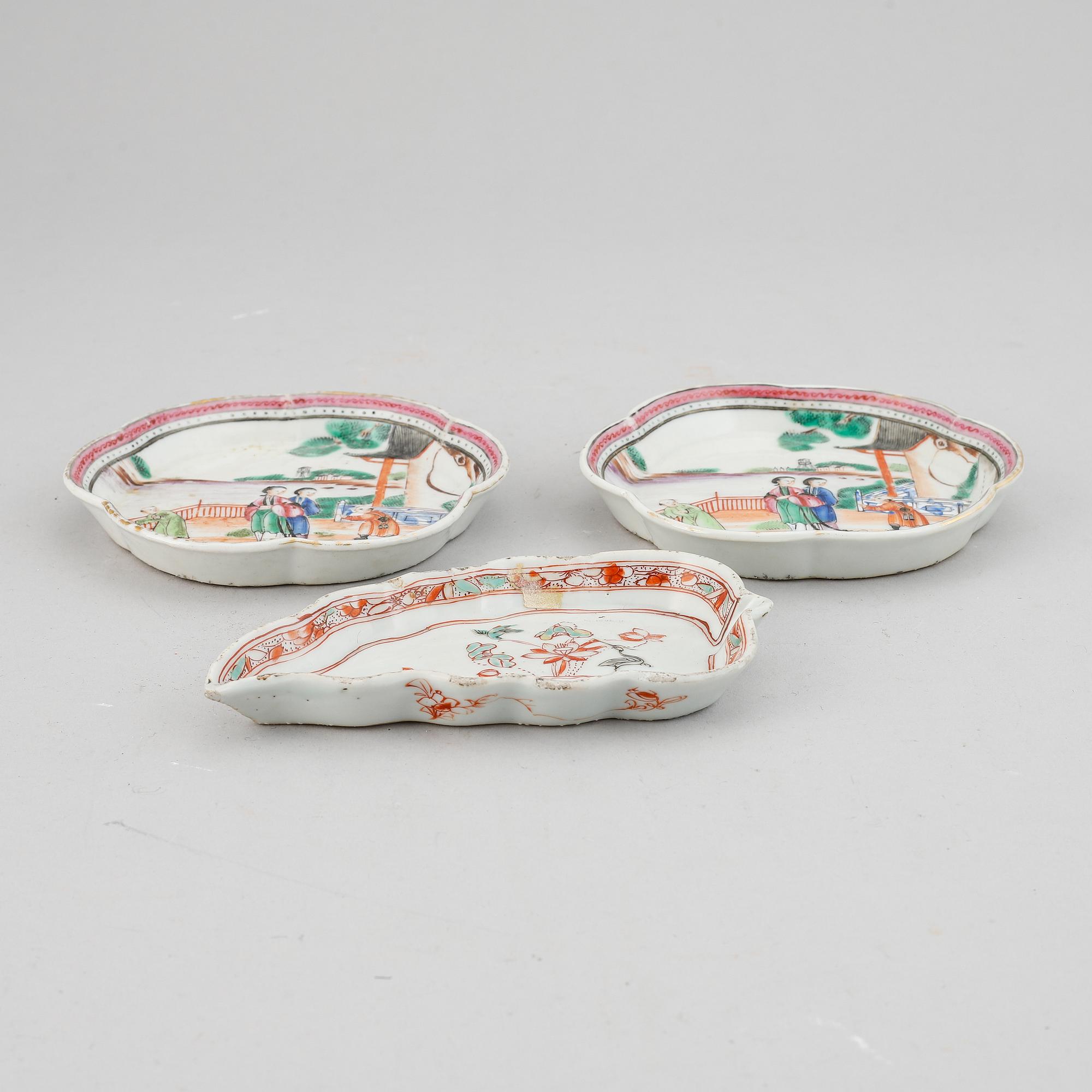 Skedfat, tre stycken, kompaniporslin. Qing dynastin, Qianlong (1736-95).