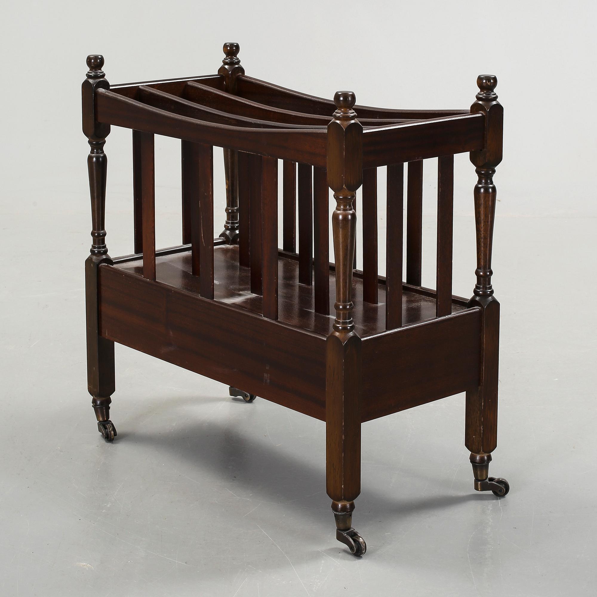 TIDNINGSSTÄLL, England, 1900-tal.