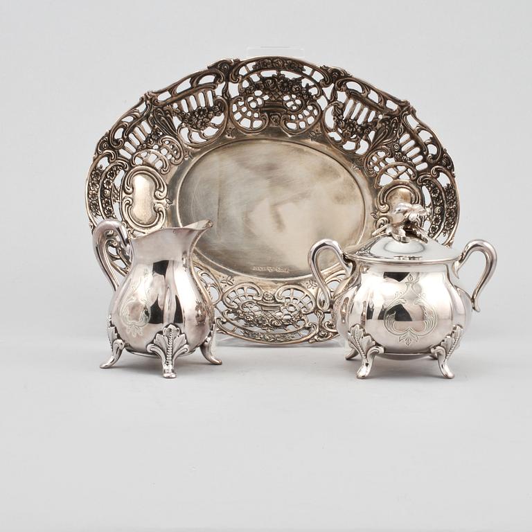 PARTI SILVER, 3 delar, stämplade GAB och GEWE, 1900-talets andra hälft. Vikt 608 g.