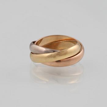 RING, 18K trefärgat guld, "Trinity", Cartier. Vikt 7,9 gram.