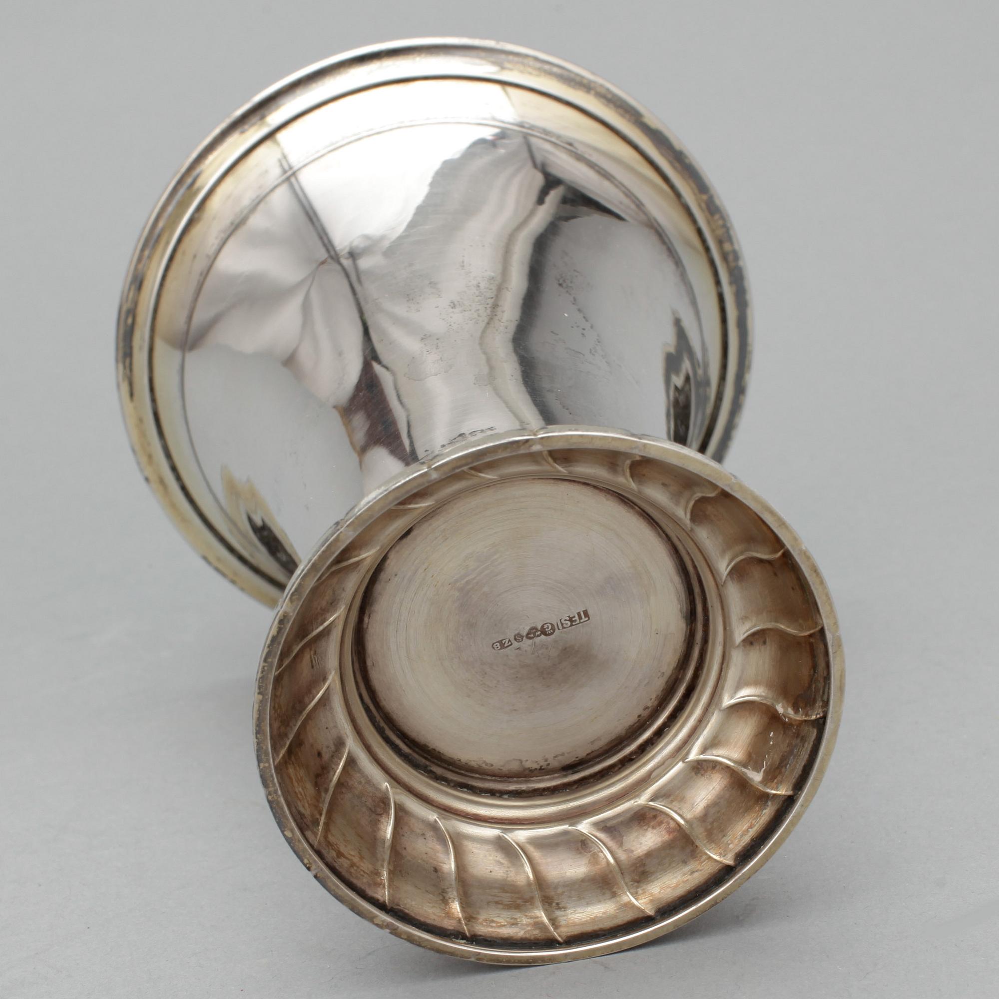 POKALER, 2 st, silver, 1950 samt 1930, Svenska Importstämplar, tot vikt 421 gram.