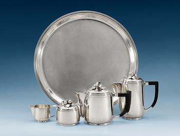 683. An Atelier Borgila 5 pcs of sterling tea and coffee set with a tray, Stockholm 1943-43.
