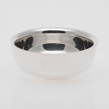 SKÅL, sterling silver, J.A. Tarkiainen, Helsingfors 1982. Vikt 262 g.