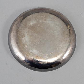 A Sterling silver box by Olle Ohlsson, Stockholm, 1983.