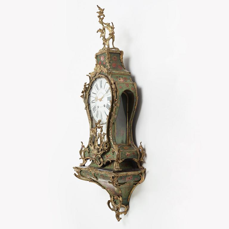 A French Louis XV bracket clock, first half 18th century, marked "Julien Le Roy A PARIS".