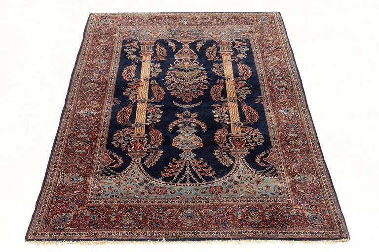 Carpet, Persian, approx. 210 x 133 cm.