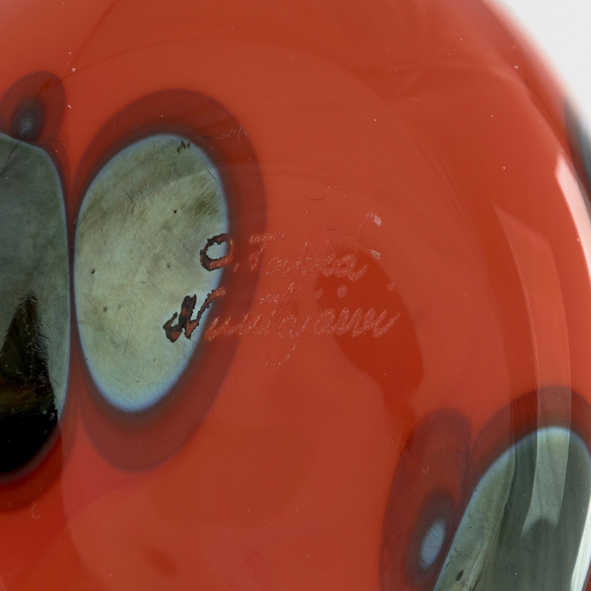 Oiva Toikka, a glass "Firebird", signed O. Toikka Nuutajärvi.