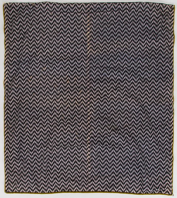 Matta / väggbonad, tidigt 1900-tal. Ca 137 x 120 cm.