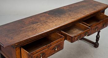 SIDEBOARD, barockstil, England.