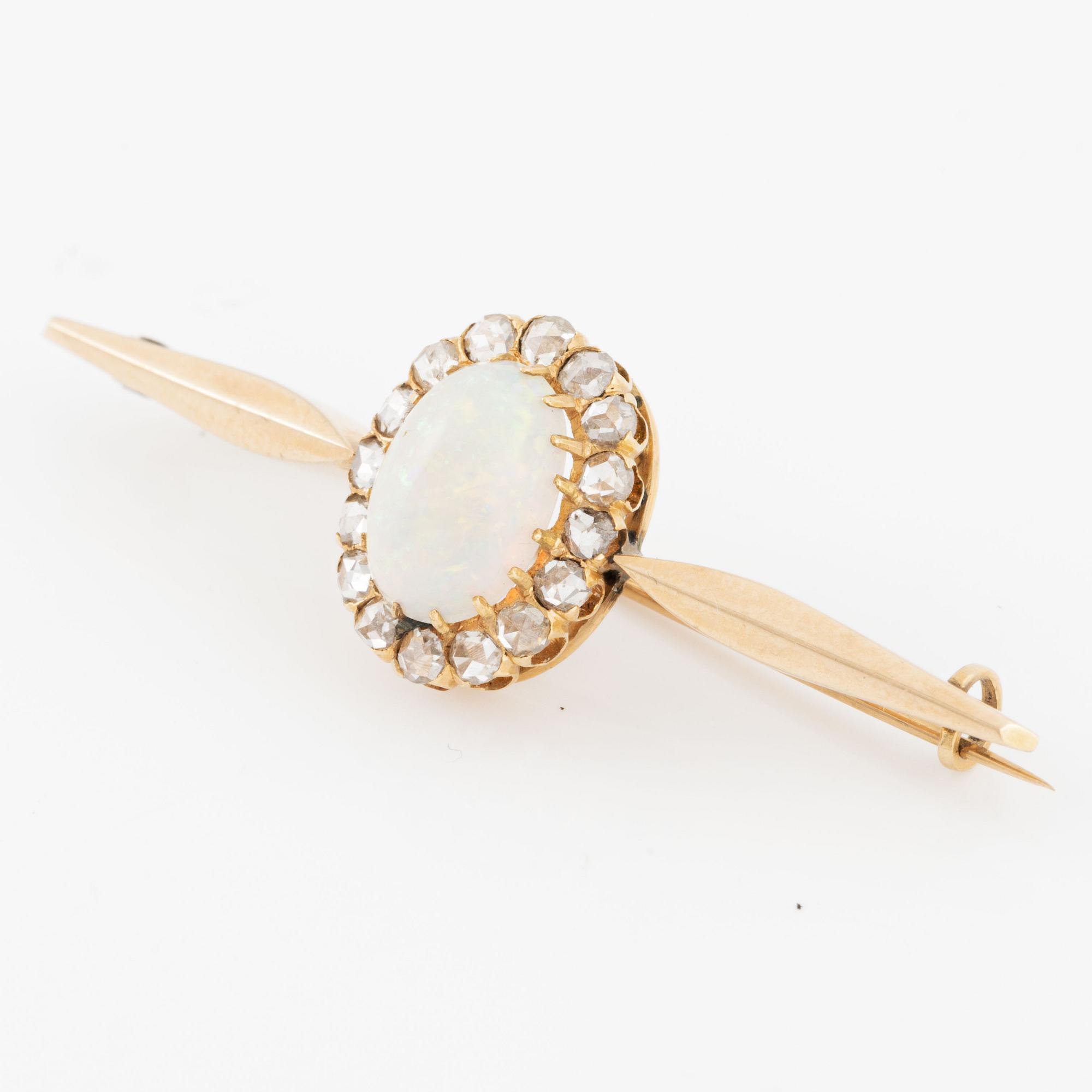 Brooch, 18K gold with opal and rose-cut diamonds.