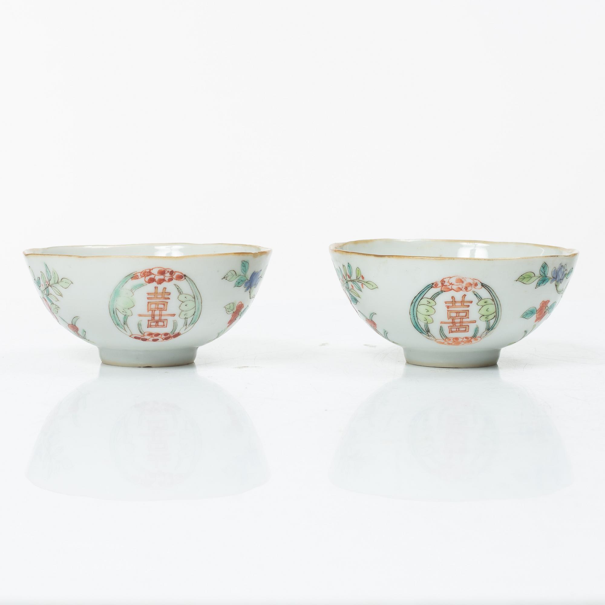 Skålar, sju stycken, porslin. Sen Qingdynasti, omkring 1900.