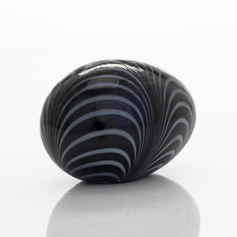 Oiva Toikka, glasägg, signerad O. Toikka Nuutajärvi.