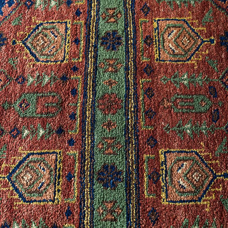 A carpet, Hereke Design, ca 305 x 242 cm.